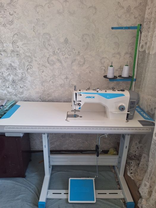 Jack F5. Охирги модель тикув машинаси сотилади. Холати янги.