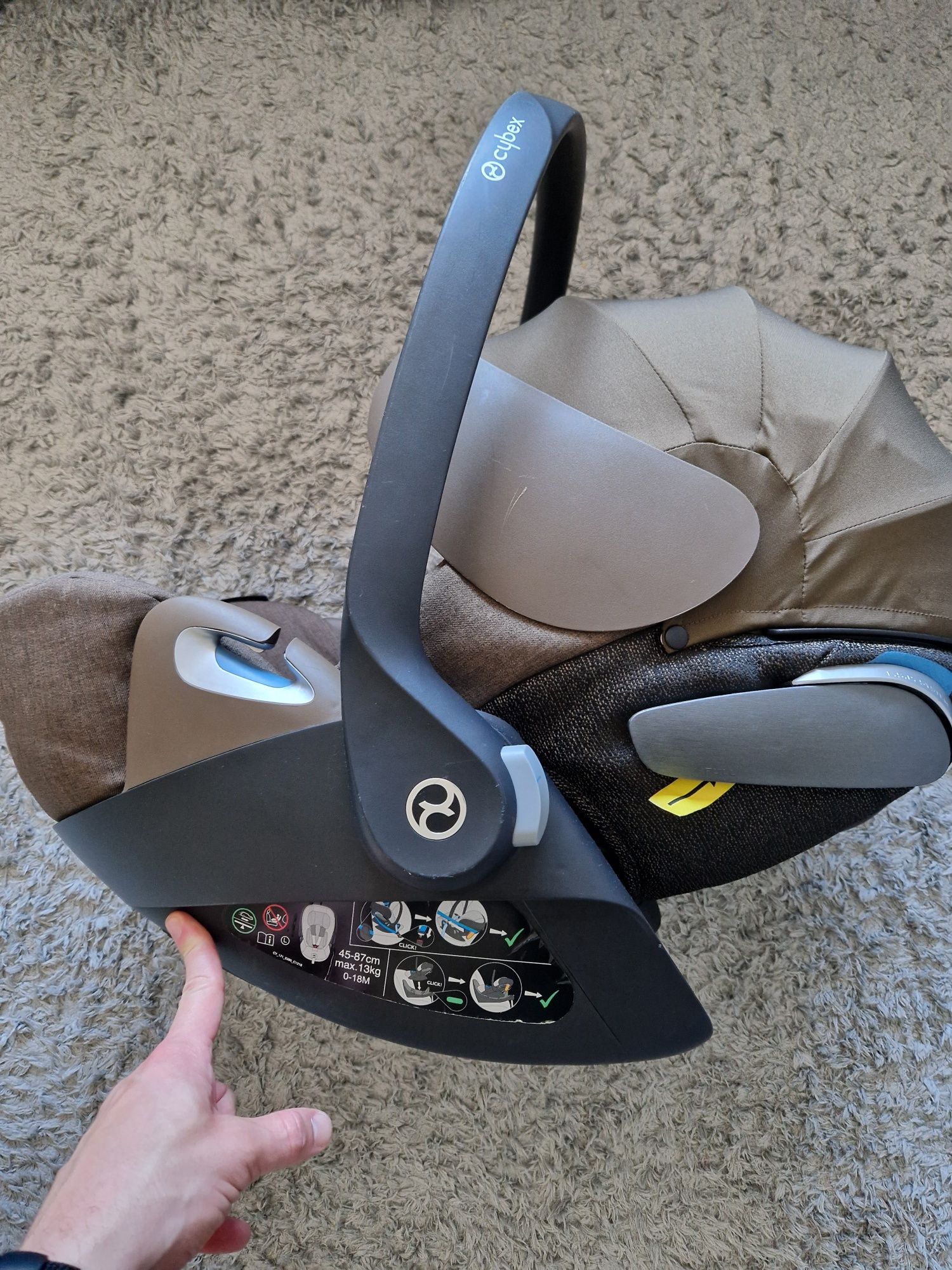 Scoica Cybex Platinum Cloud Z i-Size + baza isofix