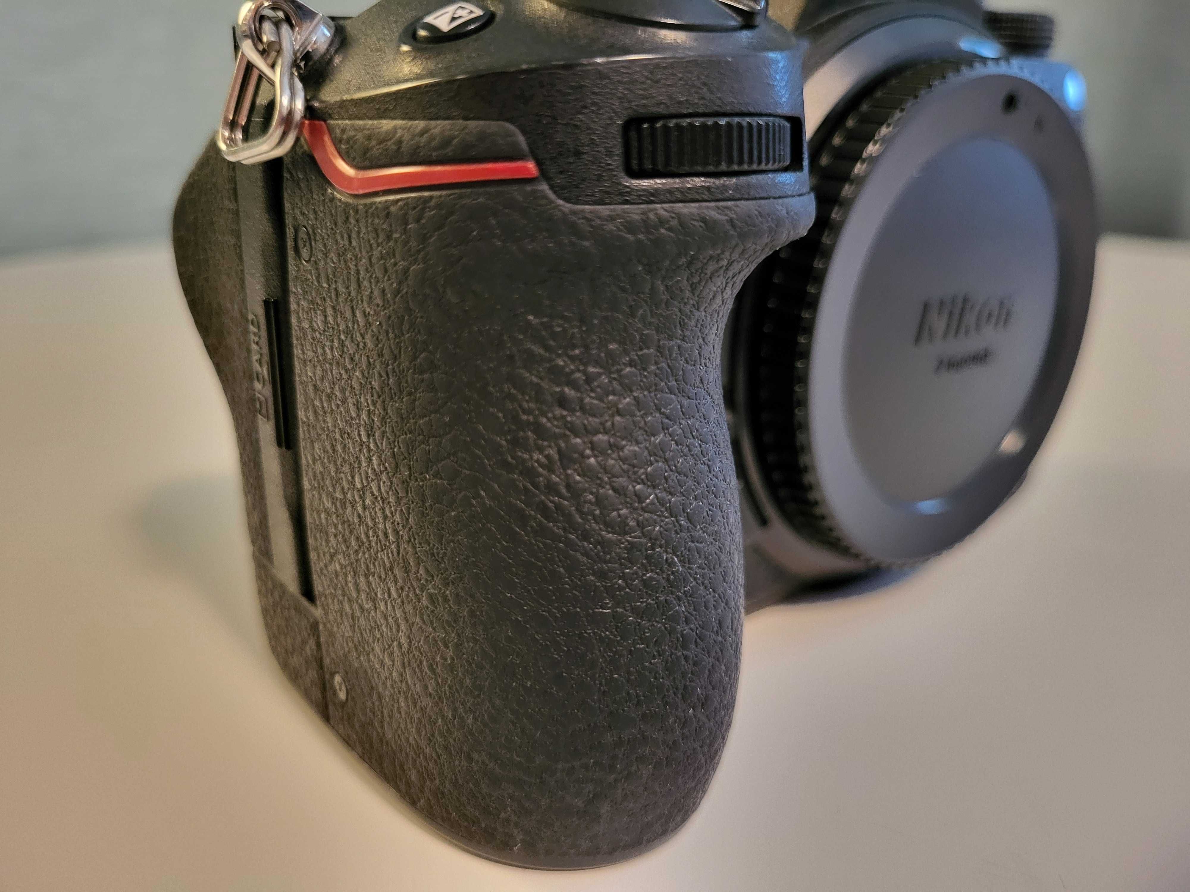 Vând cameră foto Nikon Z6 II
