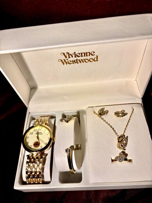 set dama ceas si accesorii