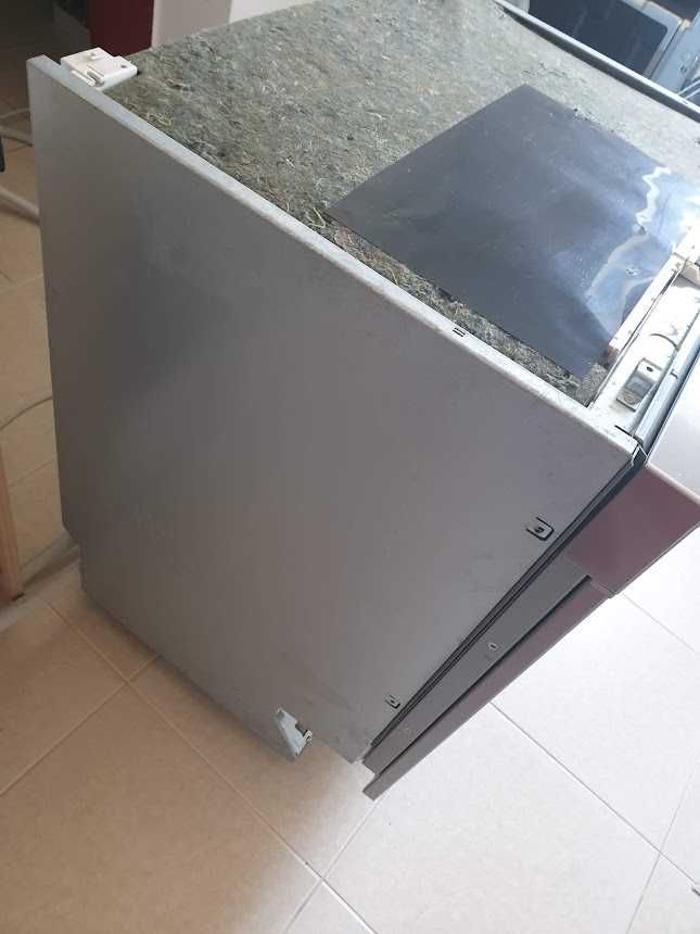 Инокс - Miele Съдомиялна - 14 Комплекта - Частично Вграждане - 60см