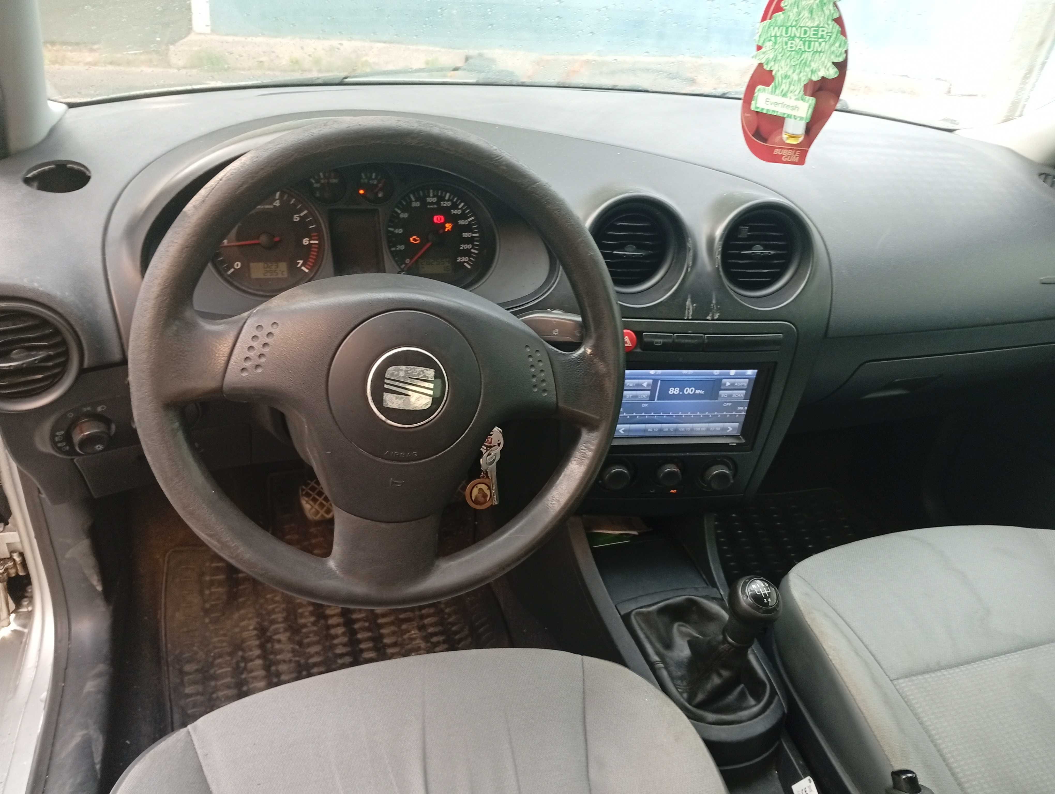 Seat Ibiza 1.2 benzina pentru dezmembrat
