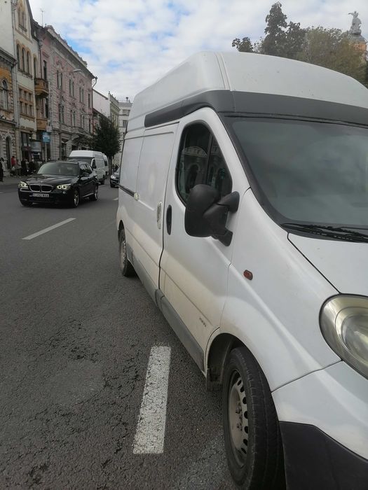 Vînd Opel vivaro 2008