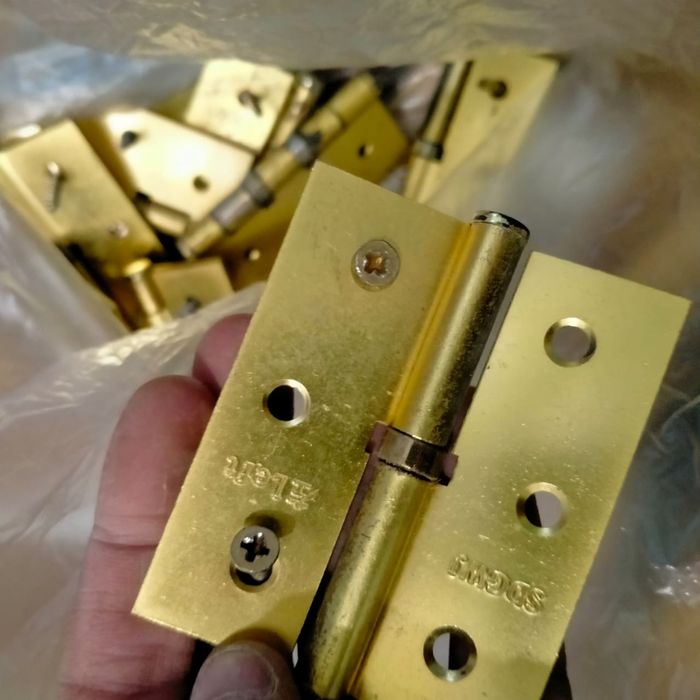 Продам петли дверные универсальные
