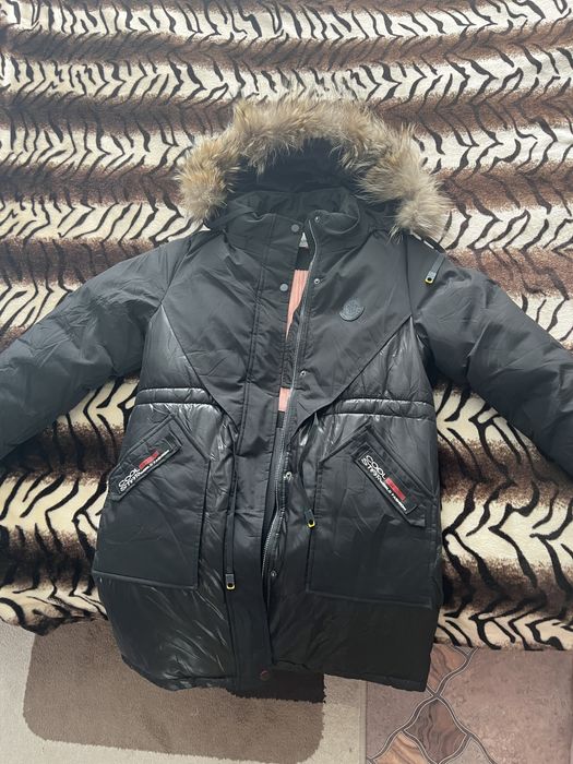 зимняя куртка в новом состоянии