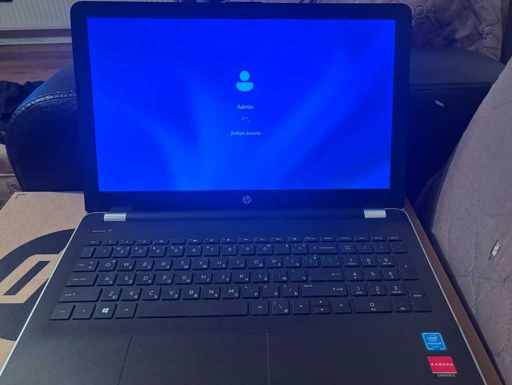Лаптоп HP 15-BS034NU