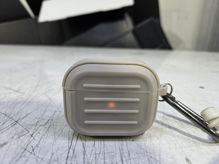 Apple AirPods слушалки