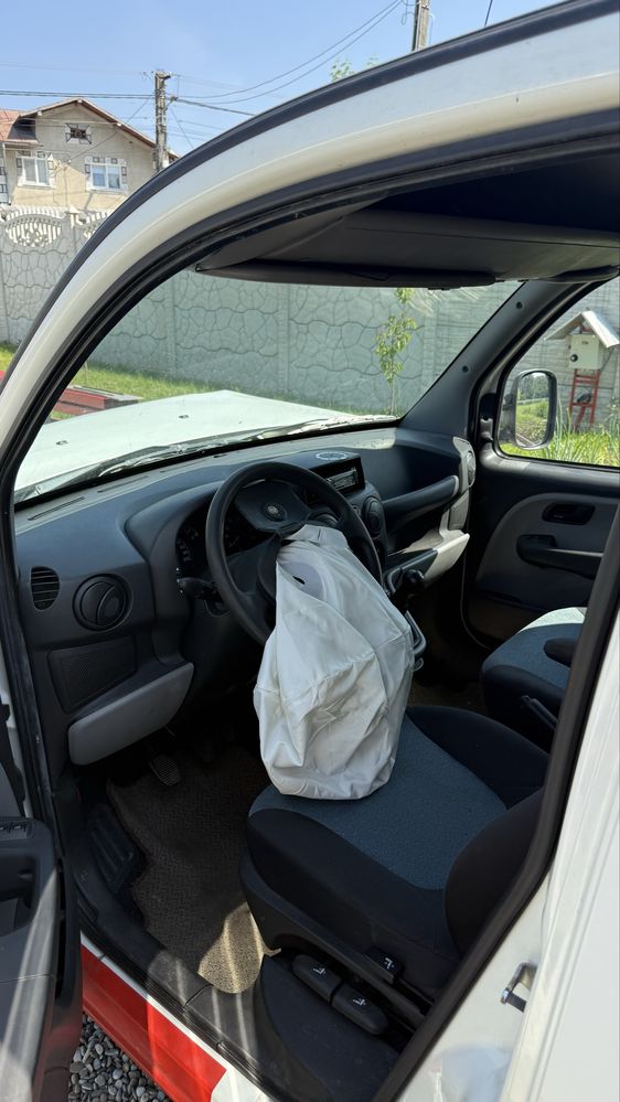 Fiat Doblo Cargo 1.9JTD Avariat / Proprietar de noua