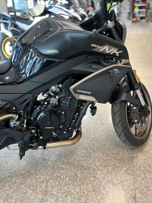 Motocicleta  de strada Naked CFMOTO 800NK