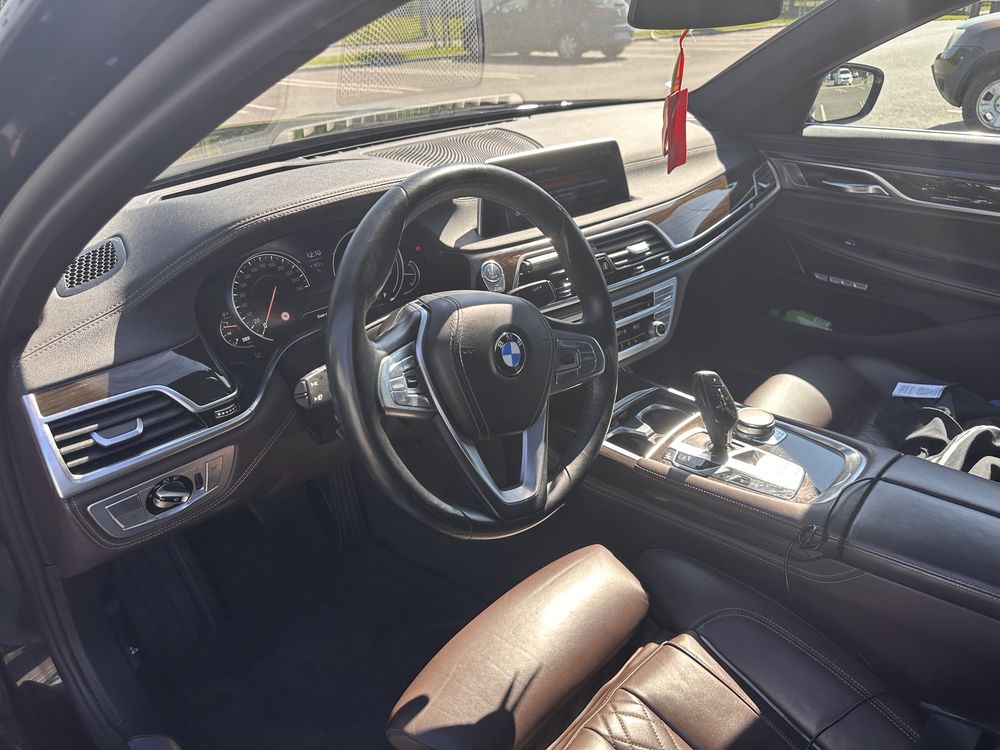 BMW seria 7,anul 2016,accept orice test!