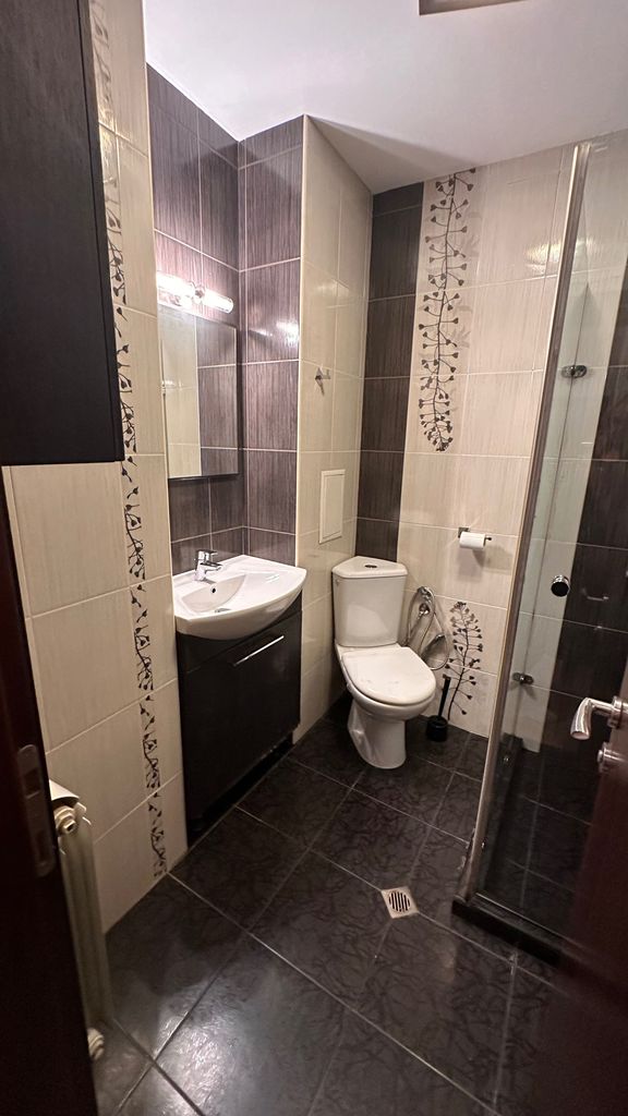 Продава се Тристаен апартамент в София, Илинден - 90 кв.м за 2333 €/кв.м - Снимка #2