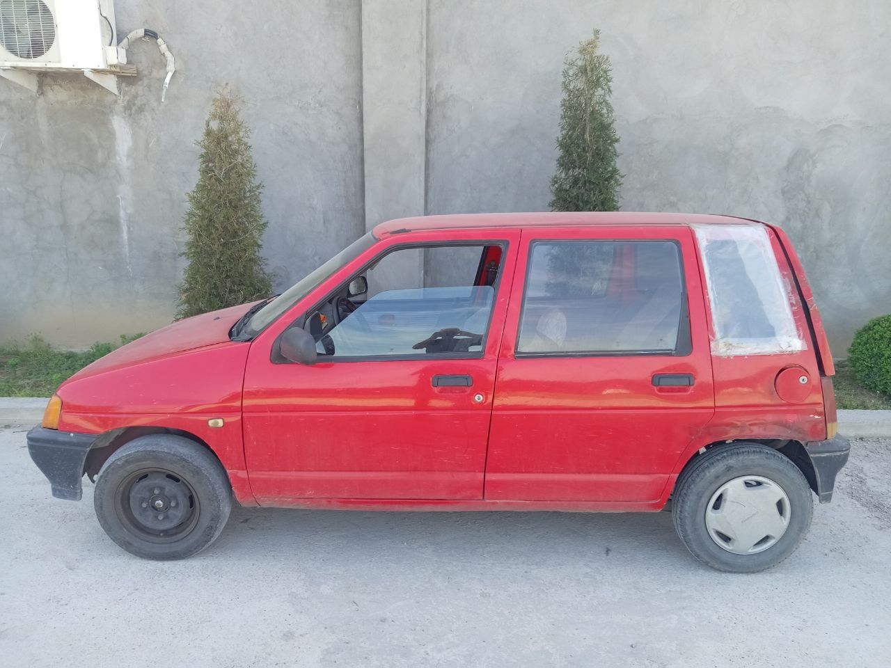 Tiko  sotiladi srochna