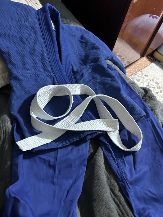Продам кимано для мальчика