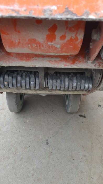 buciardat, frezat ,slefuit, scarificat