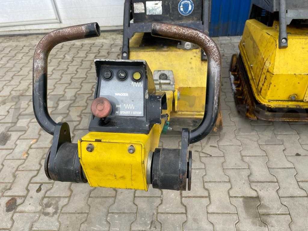 Placă compactoare WACKER DPU 100-70