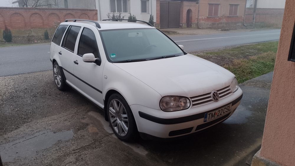 Vând vw golf 4 , motor 1.6 benzină