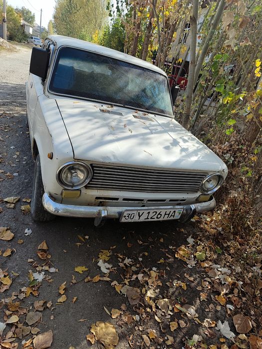 Jiguli 011 sotiladi xolati oʻrtacha yurib turibdi