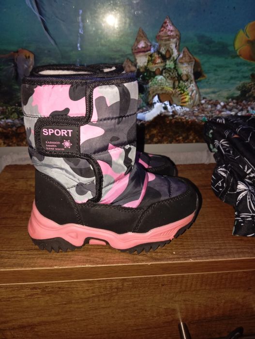 Продам сапожки 27-28 размер