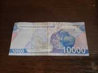 10 000 сумов продаю за 20 000