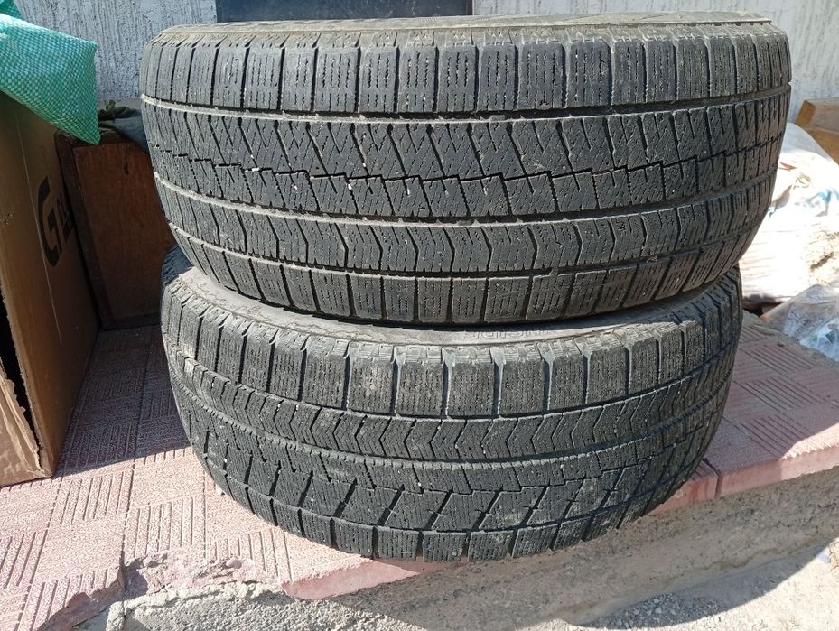 Шины BRIDGESTONE 215.55R17