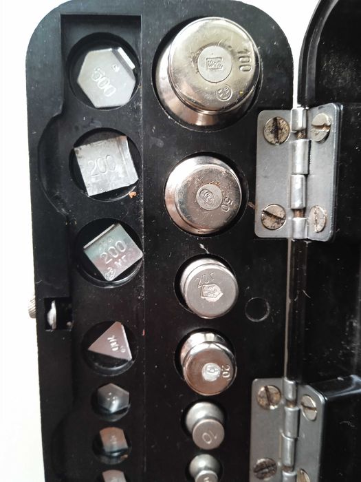 Тежести за везни комплект