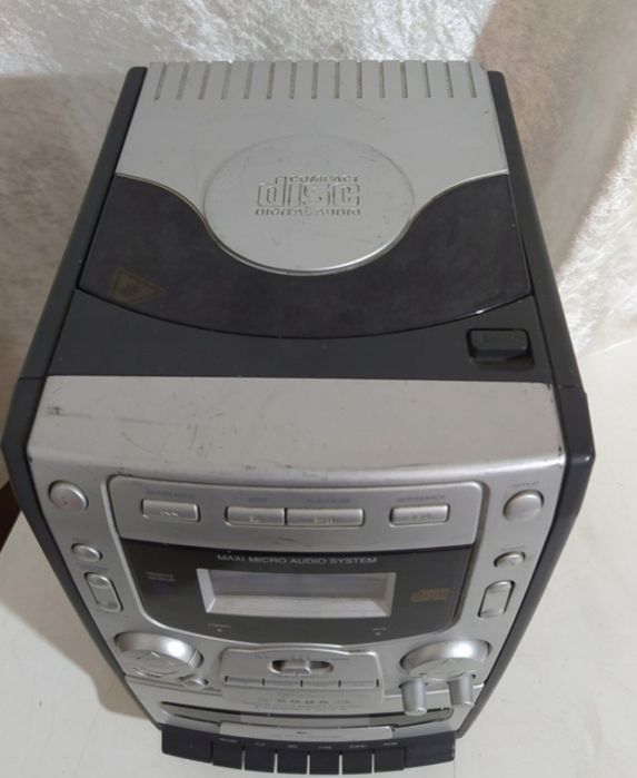 Combina muzicala Medion/Dubluradiocaset ORION