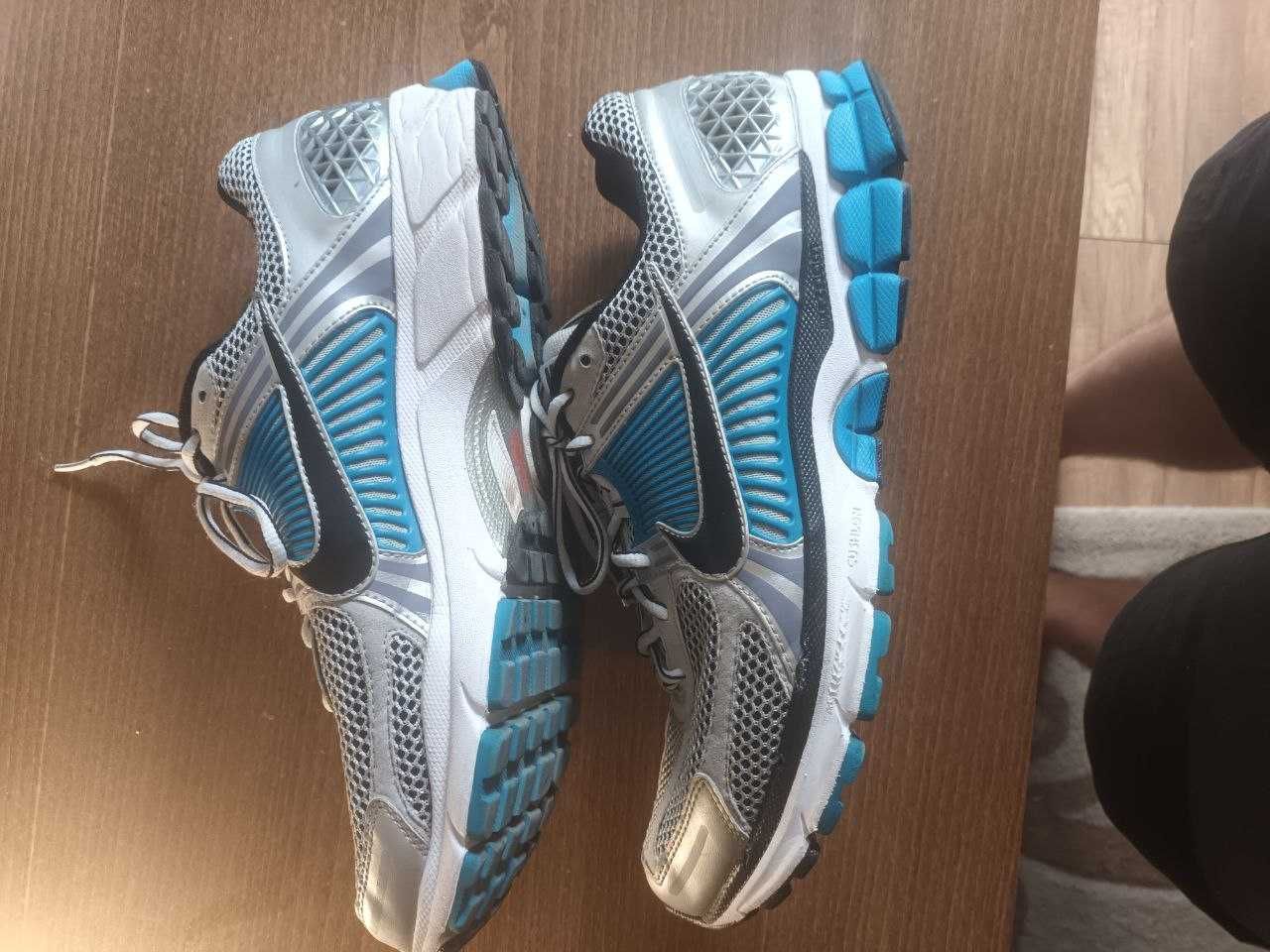 Nike Zoom Vomero 5