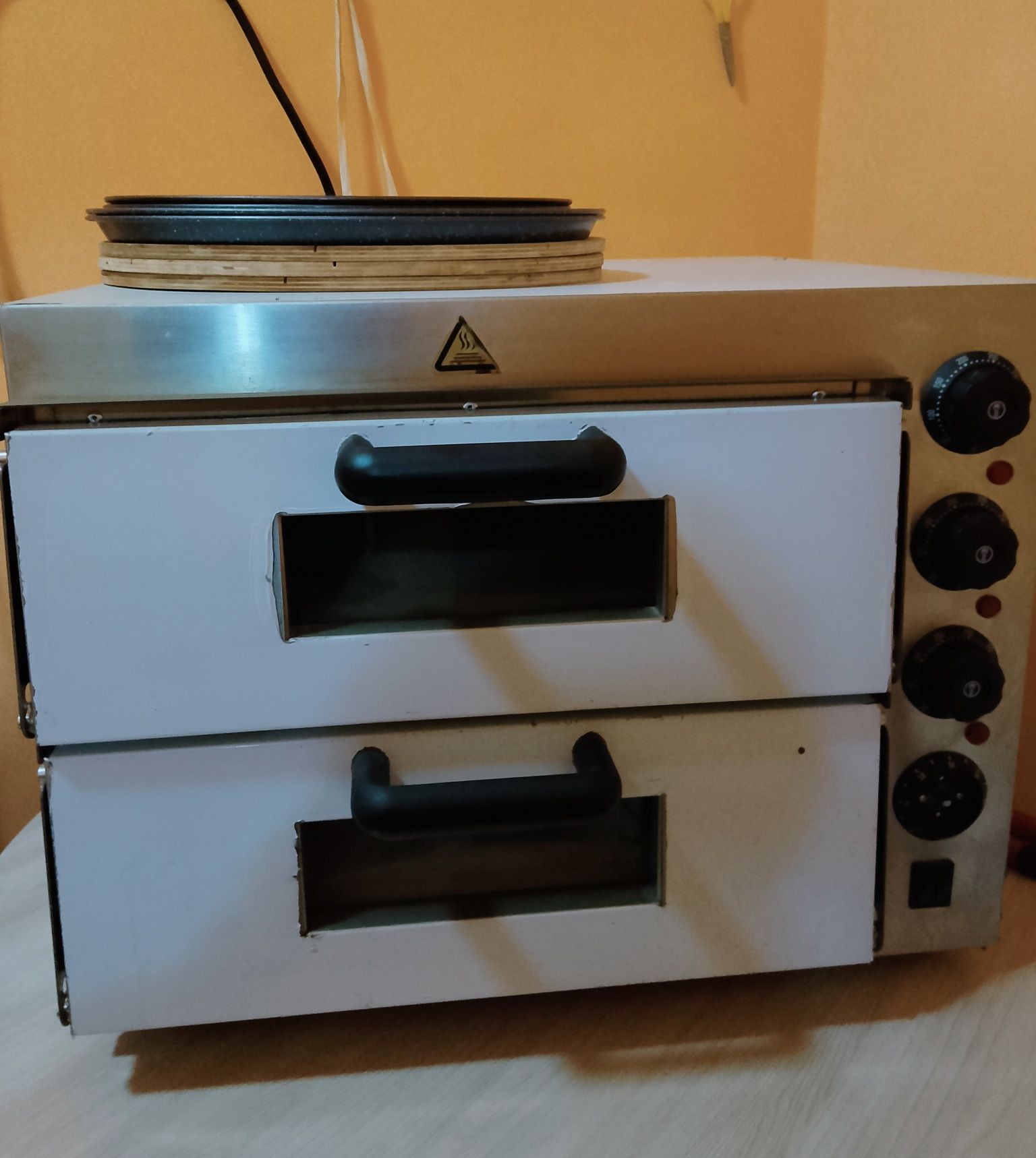 Продам  печь для пиццы
