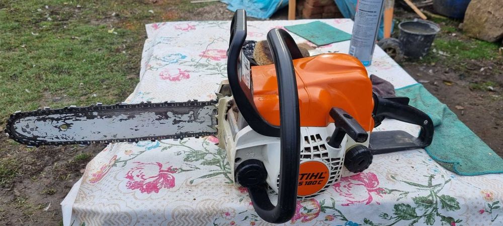 Moto fierăstrău Stihl MS 180 C