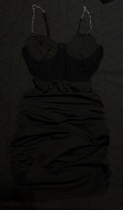 Официялни рокли и корсети