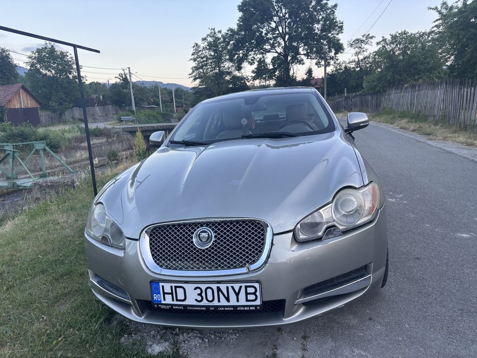 Vand sau schimb jaguar xf