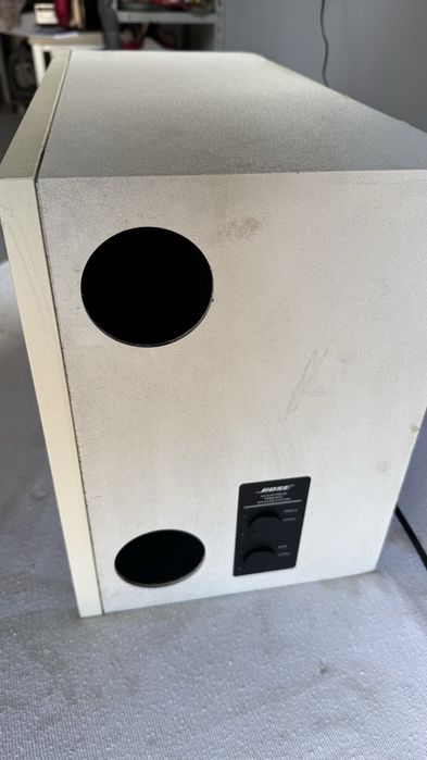 Boxa bose Bass activa , acoustimass powered speaker , defecta