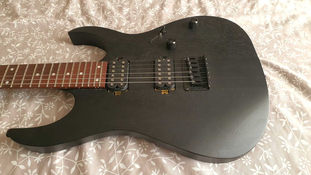Ел. китара Ibanez RGRT421-WK Weathered Black и Калъф Ibanez IGB540-BK