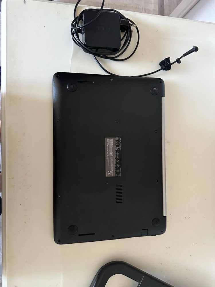 Ноутбук Asus K401UB