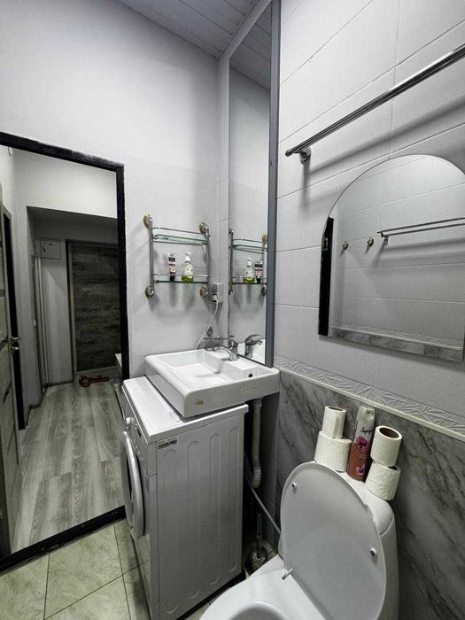 Срочно Сдаётся Ц-1! 2-х комнатная на 3 этаже! 50м2! По сниженной цене!