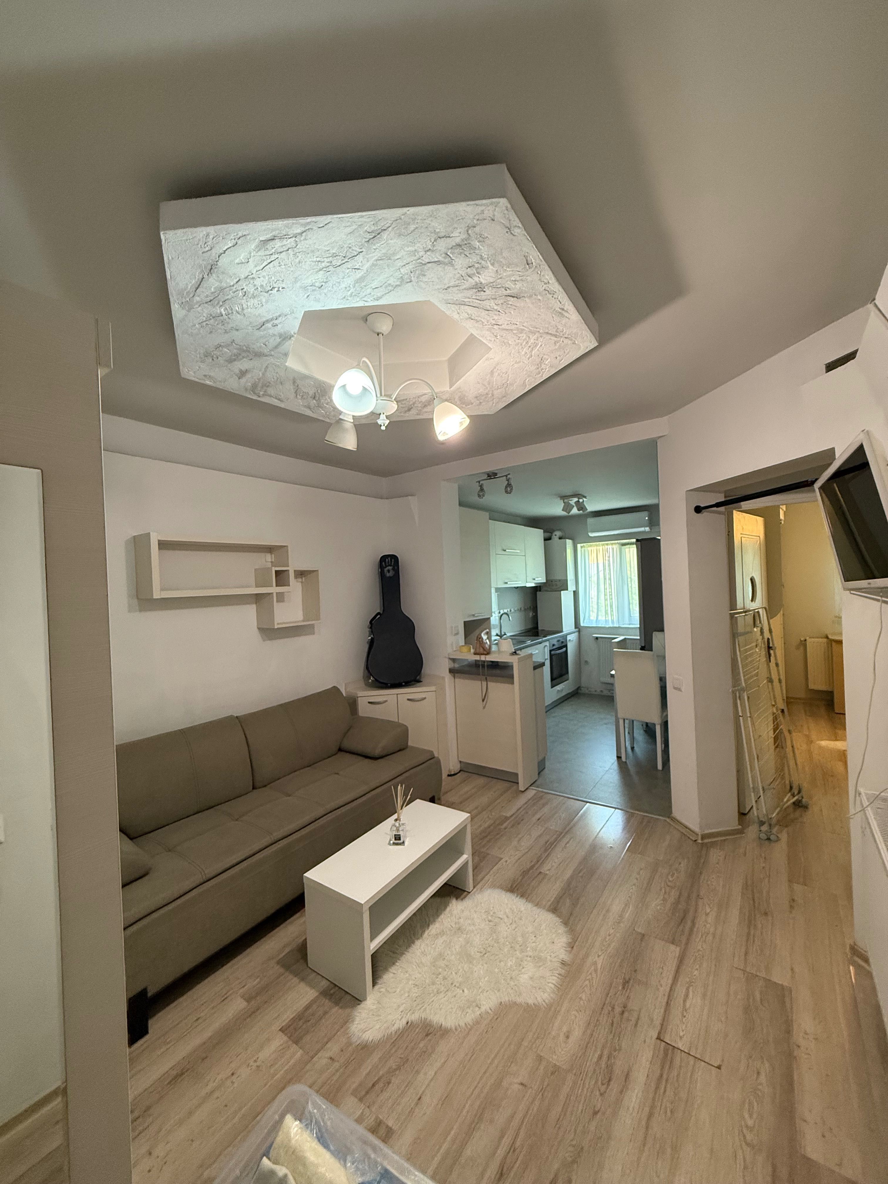 Apartament de inchiriat
