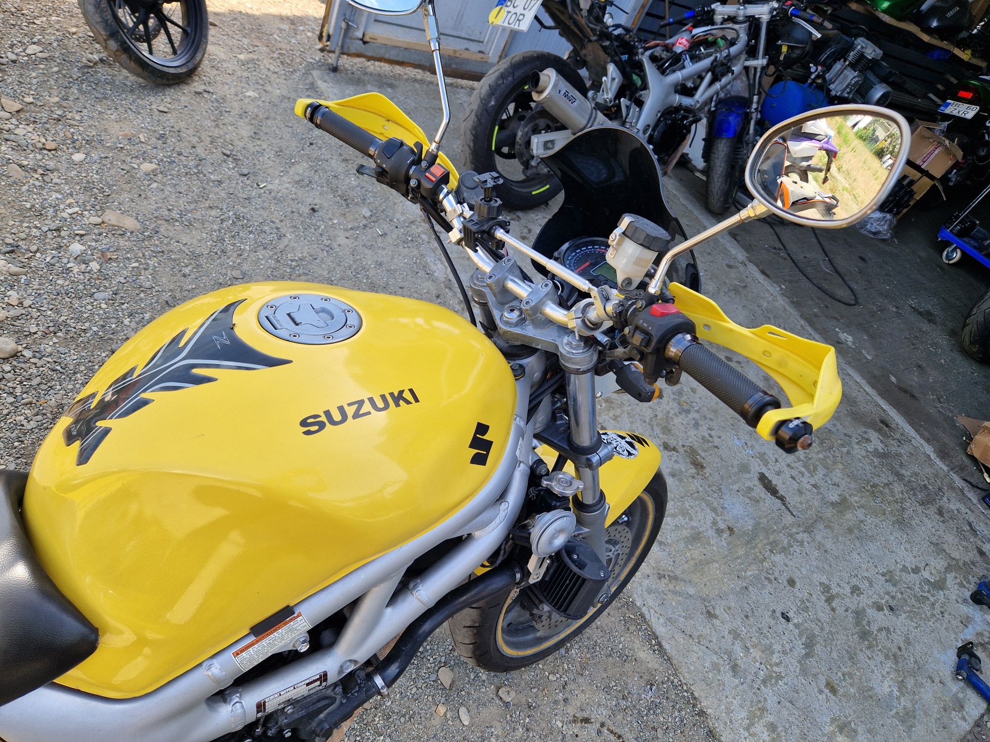 Suzuki sv650 N 2001