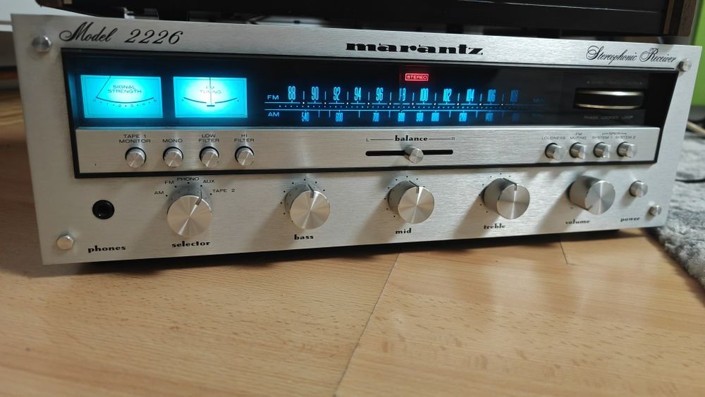 Vând amplificator Marantz 2226 ,Sansui Au-101