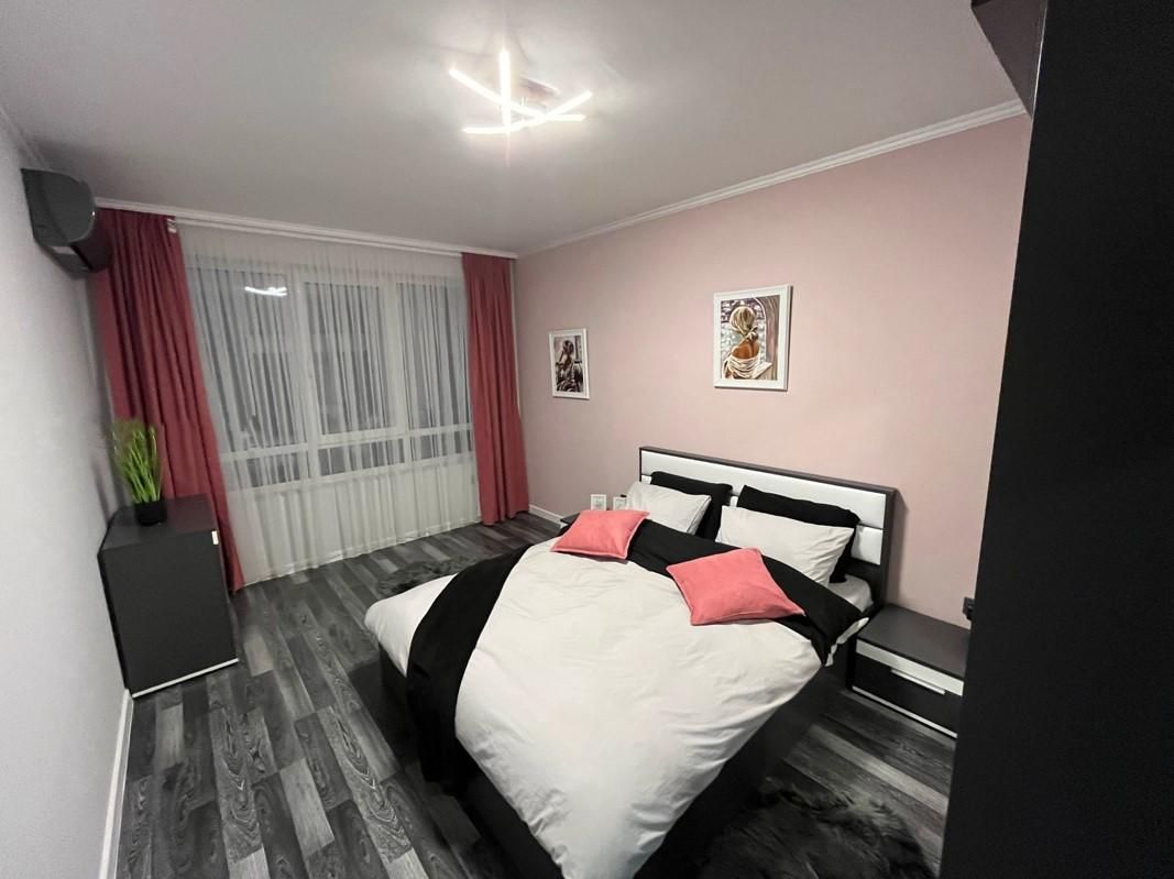 Дава се под наем Тристаен апартамент в София, Кръстова вада - 115 кв.м за 800 € - Снимка #4