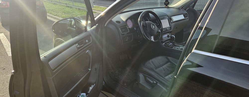 De vinzare WV TOUAREG 2015 pret fixx