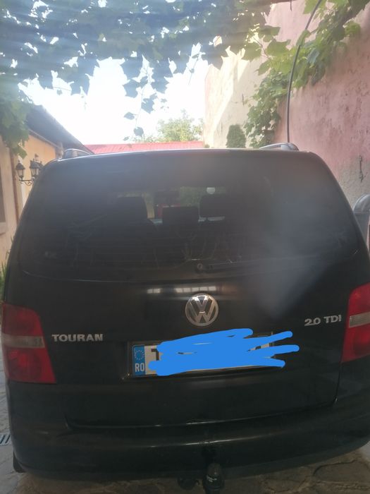 Vând vw touran 2.0 tdi