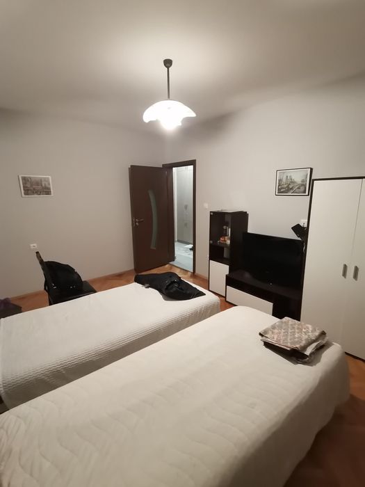 Дава се под наем Тристаен апартамент в Бургас, Братя Миладинови - 76 кв.м за 428.4 € - Снимка #4