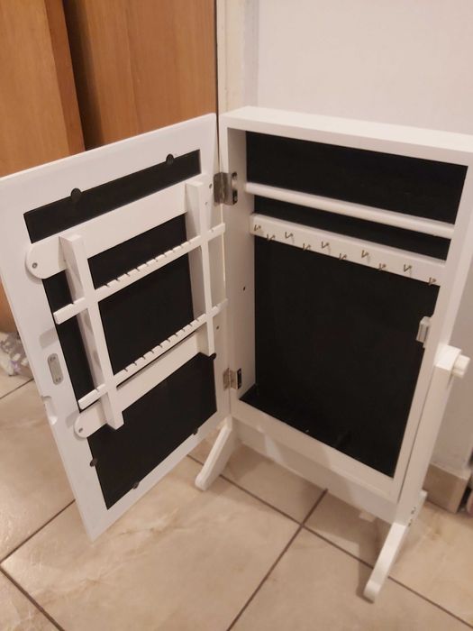 Carcasa cu oglinda tip caseta bijuterii dormitor (material MDF)