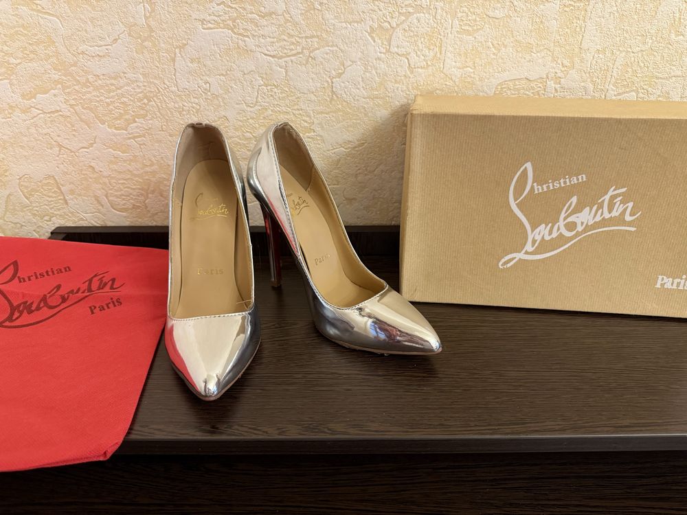 Tufli Christian Louboutin