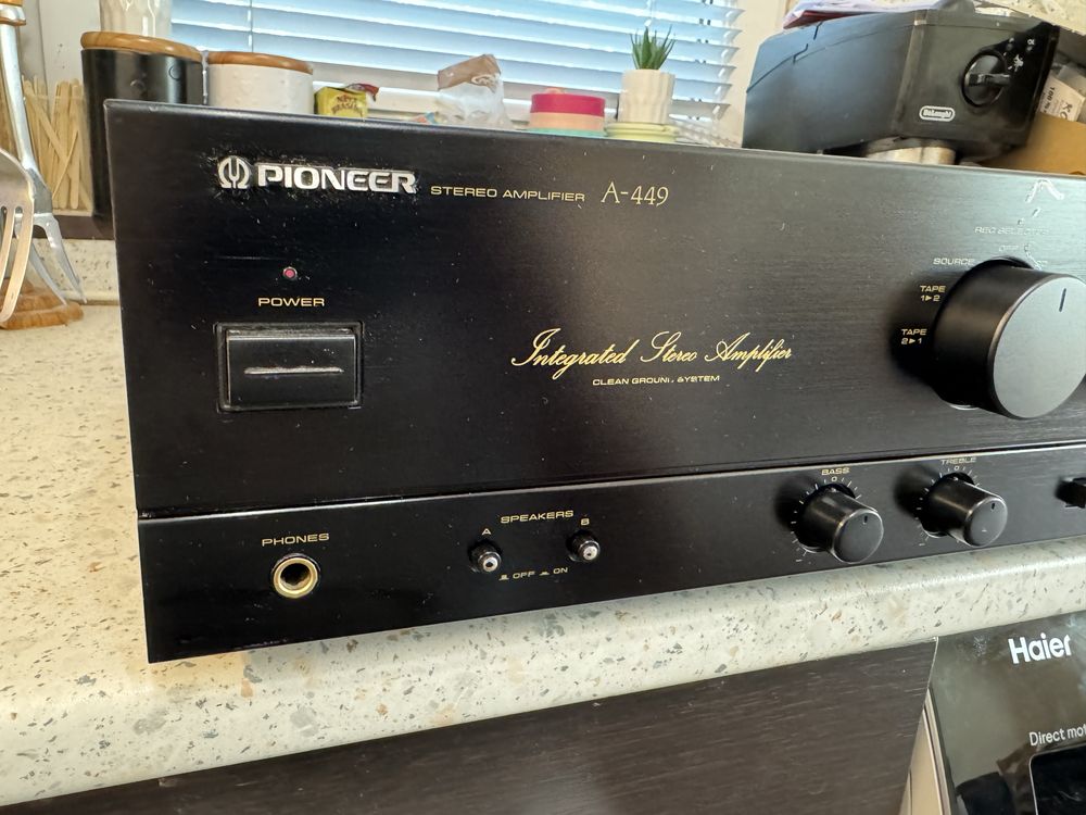 Pioneer A-449 стерео усилвател