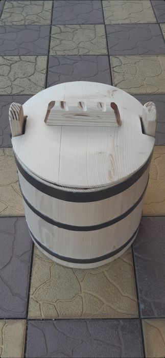 Galeata butoi covata farfurii din lemn