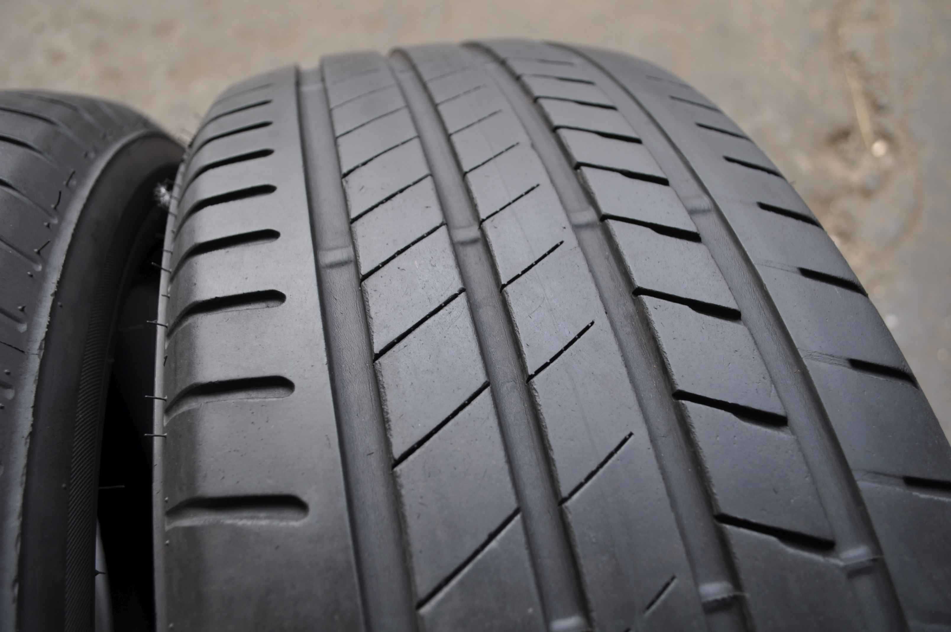 SET 2 Anvelope Vara 245/50 R19 BRIDGESTONE Alenza 001 105W - Runflat