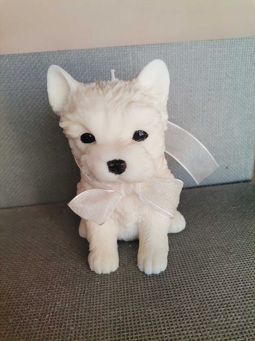 Свещ от восък кученце