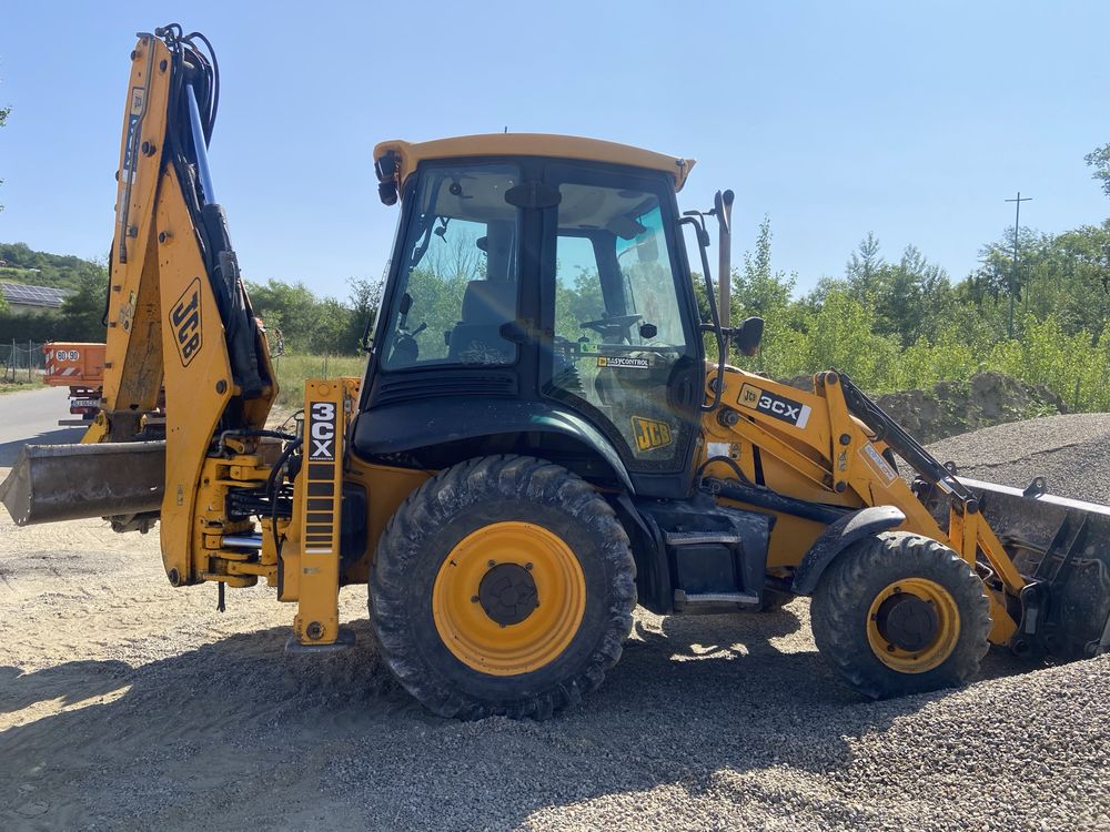 Buldoexcavator jcb 3 cx easy control