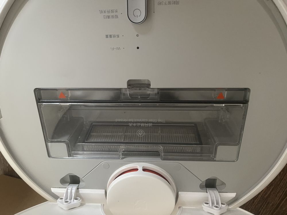 Xiaomi Mi Robot Vacuum Cleaner робот пылесос